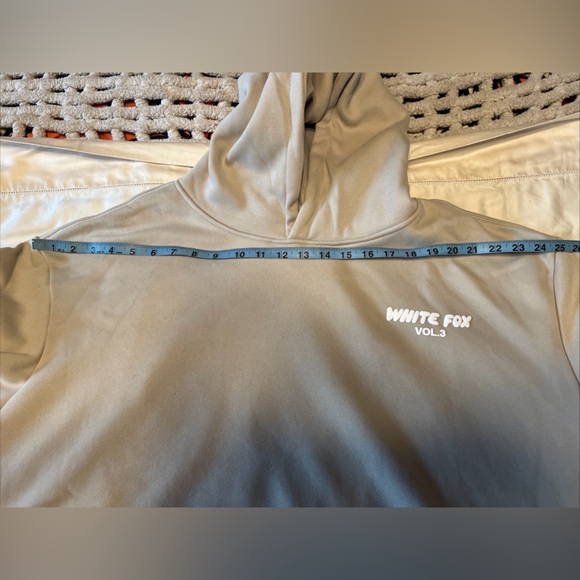 White Fox Vol.3 Women’s Hoodie Pullover Color Moon Sweatshirt Size M/L - Picture 11 of 14